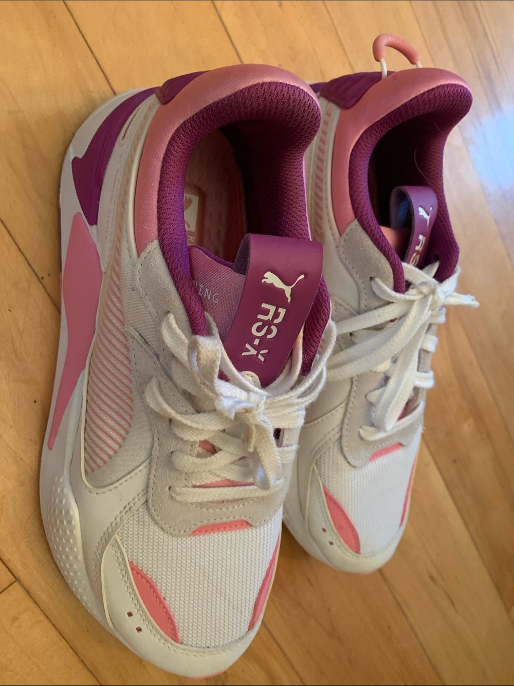 Puma RS-X Mix women’s sz 7C white with pink sneakers